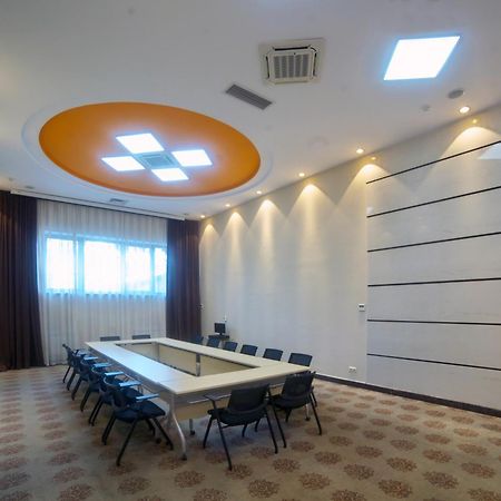 Grand Voyage Hotel Almaty Exterior photo