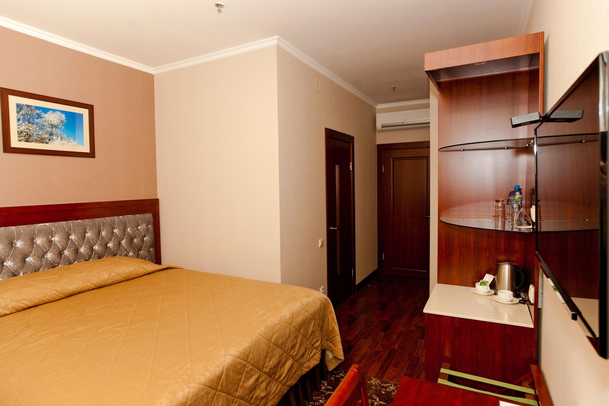 Grand Voyage Hotel Almaty Exterior photo