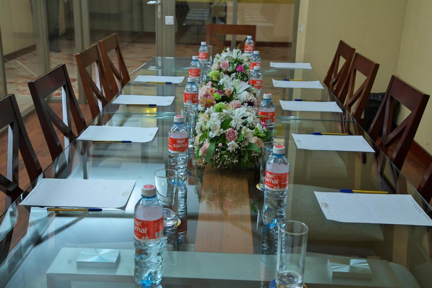 Grand Voyage Hotel Almaty Exterior photo