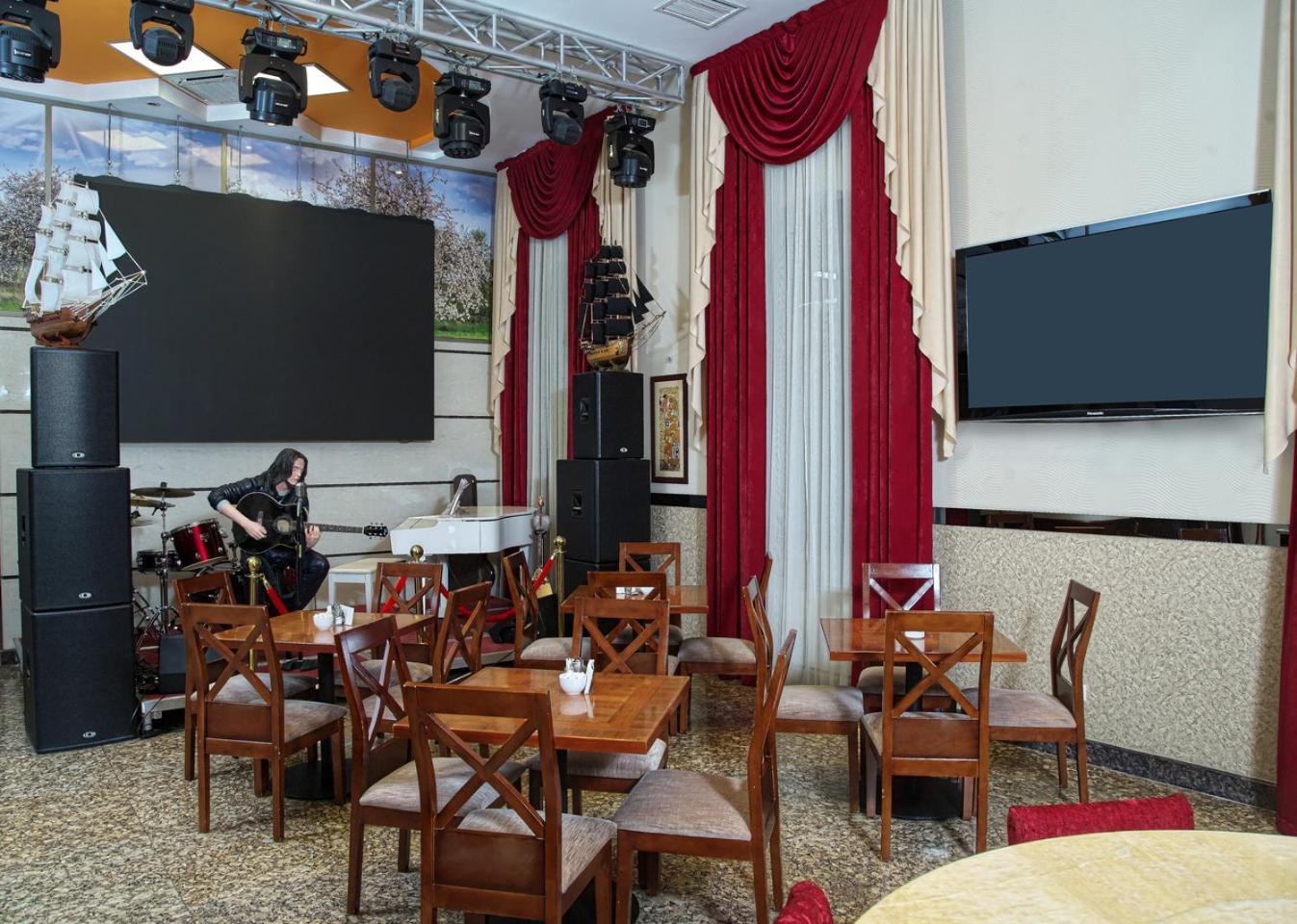 Grand Voyage Hotel Almaty Exterior photo