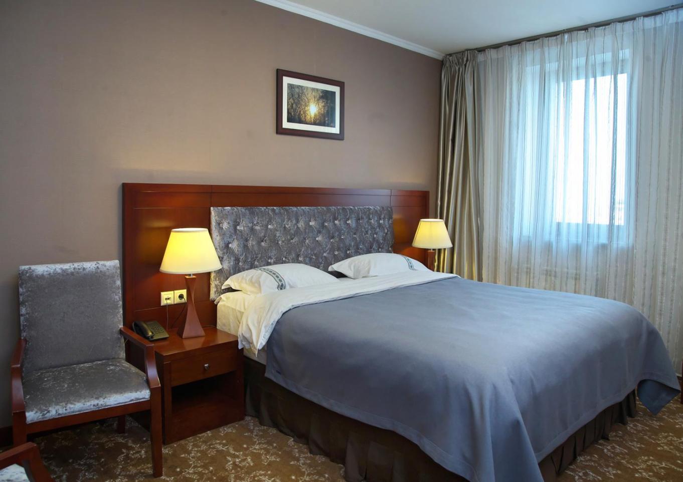 Grand Voyage Hotel Almaty Exterior photo