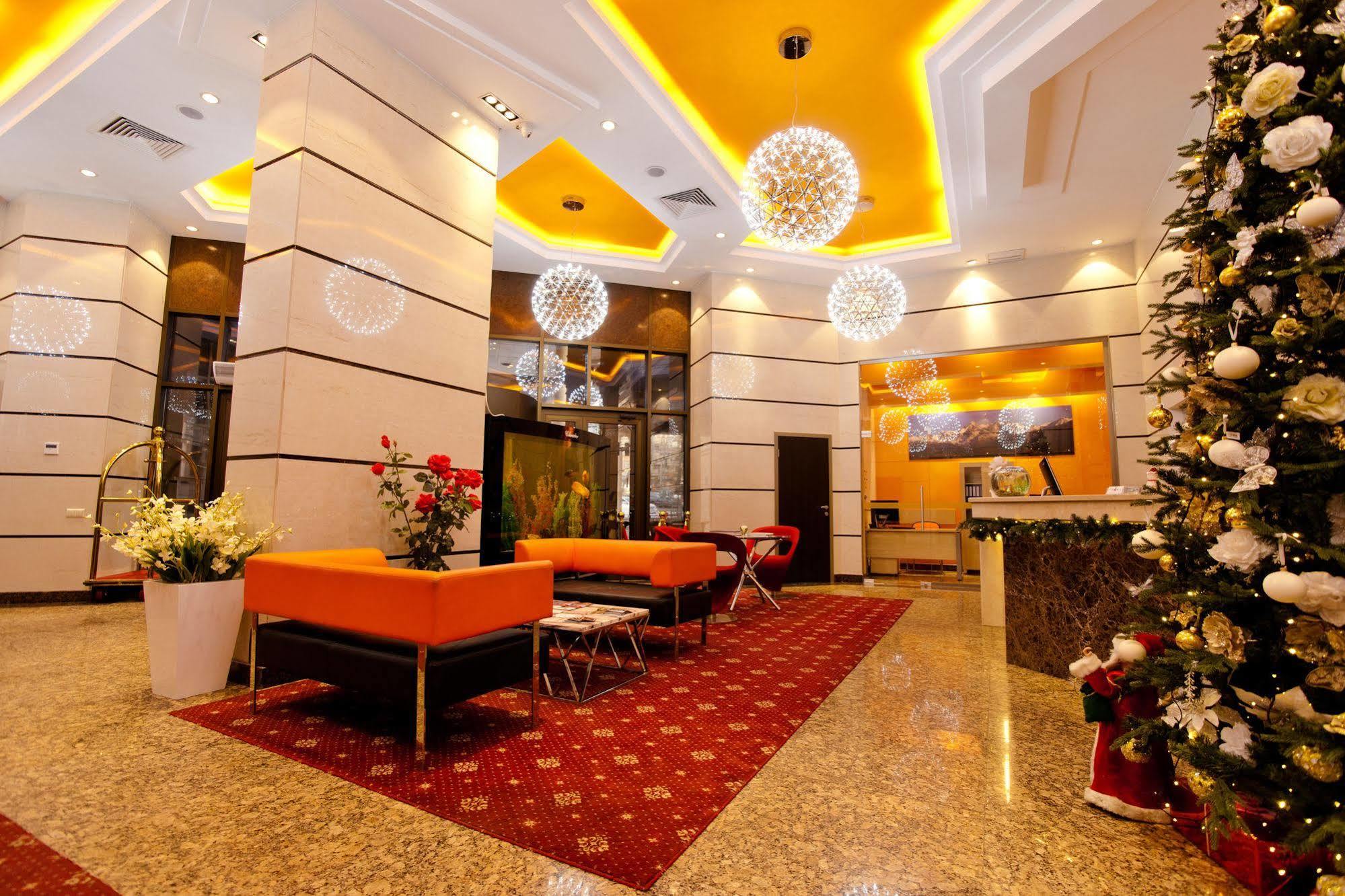 Grand Voyage Hotel Almaty Exterior photo